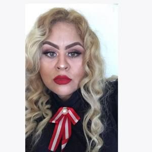 Meet your Posher, Daniela